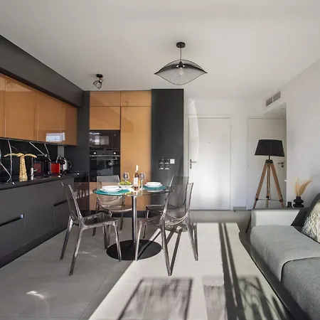 Le Grey Pearl By Interhome * Καν-συρ-Μερ