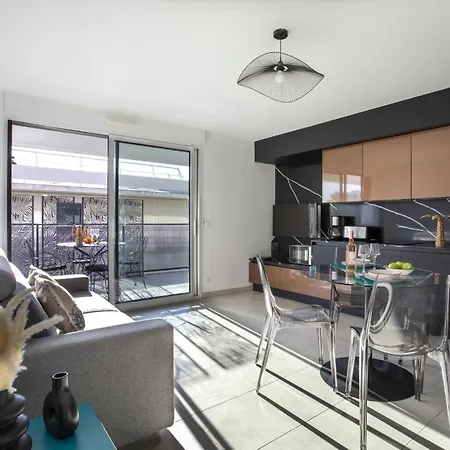 Le Grey Pearl By Interhome Appartement Cagnes-sur-Mer